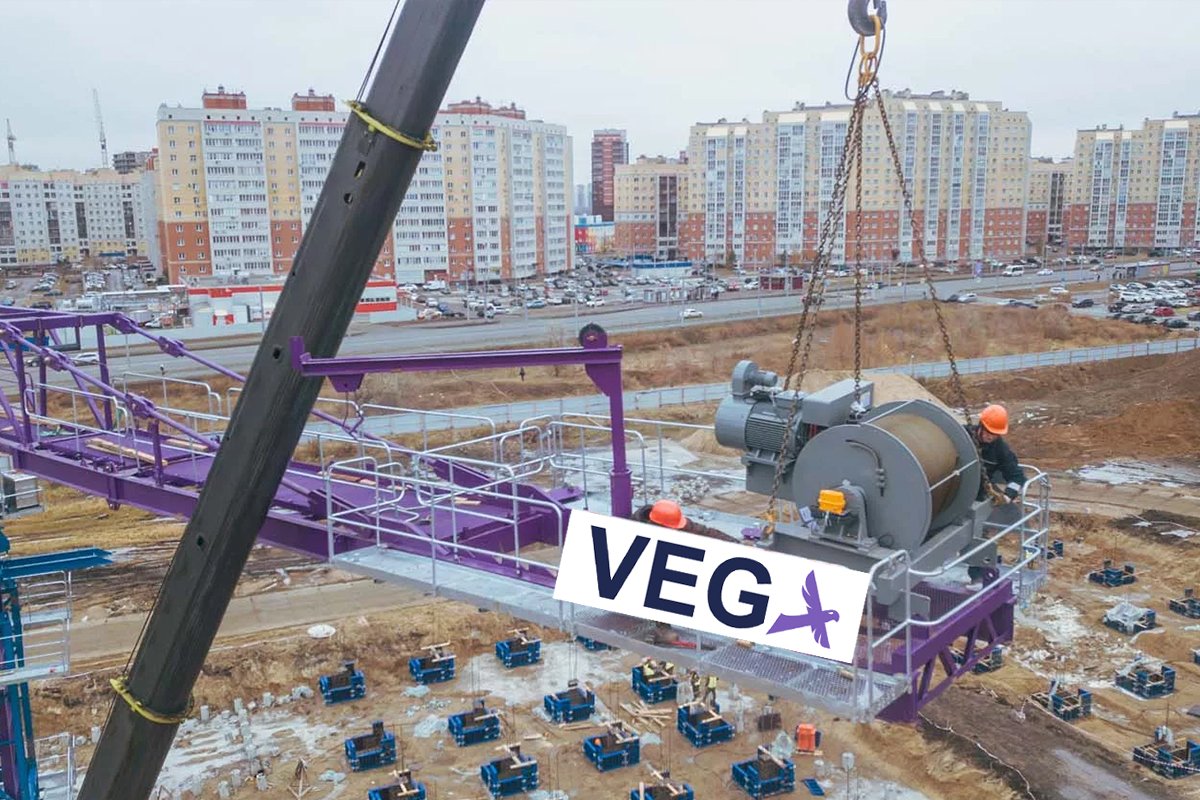 VEGA tower crane hoisting motor, construction site view